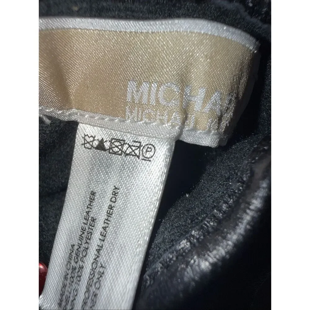Michael Kors Women's  Astor Studded Leather Tech Touch Gloves Black Medium NWOT